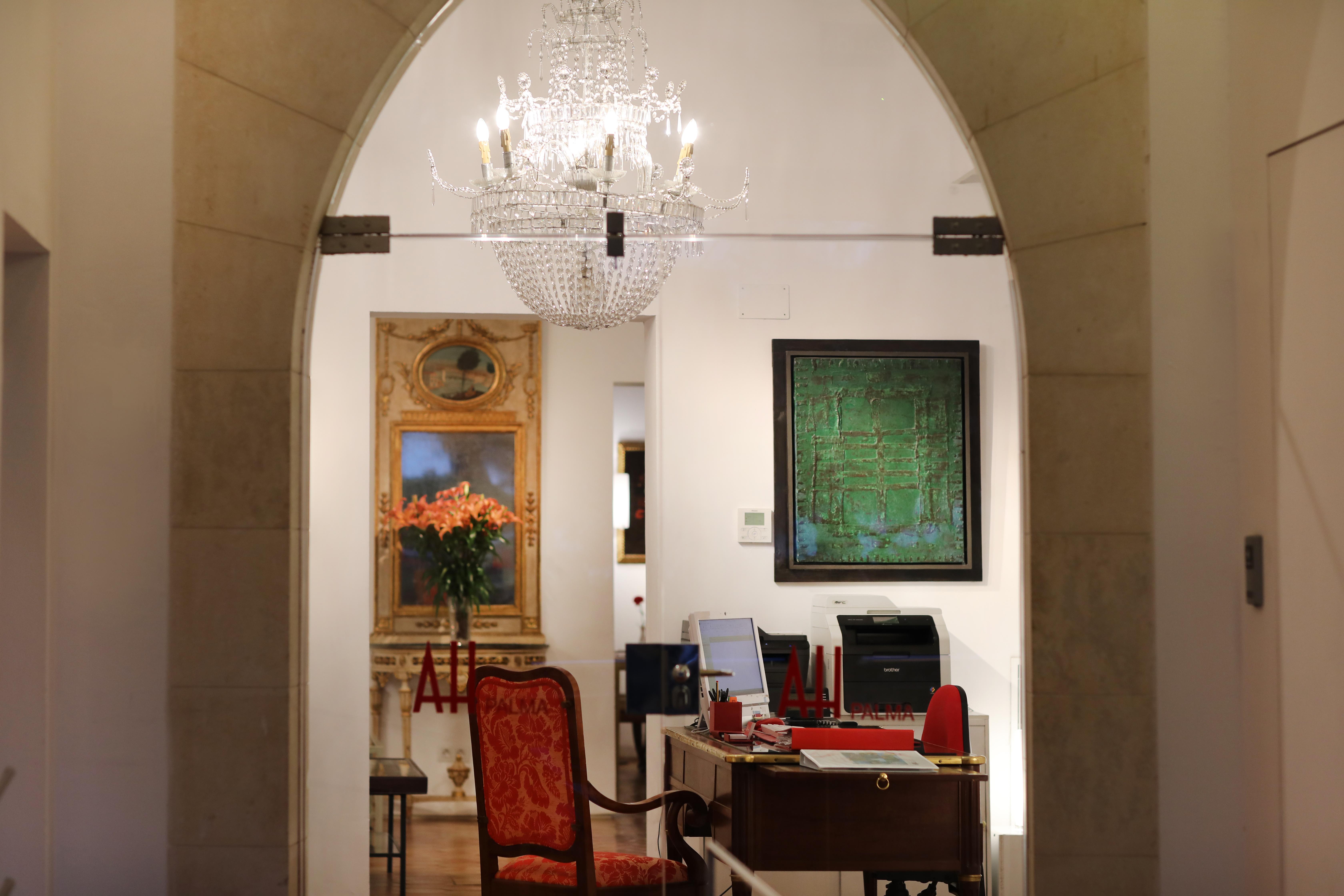 Ah Art Hotel Palma Bagian luar foto
