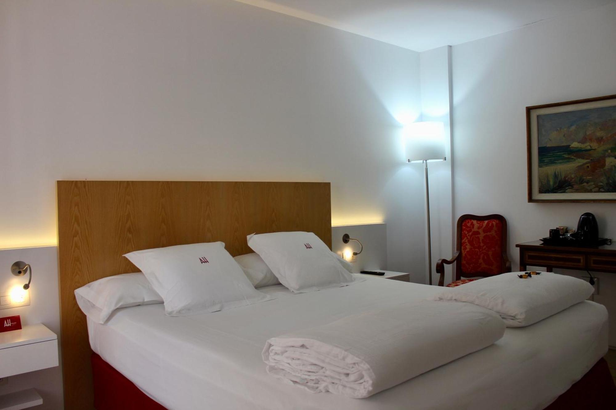 Ah Art Hotel Palma Bagian luar foto